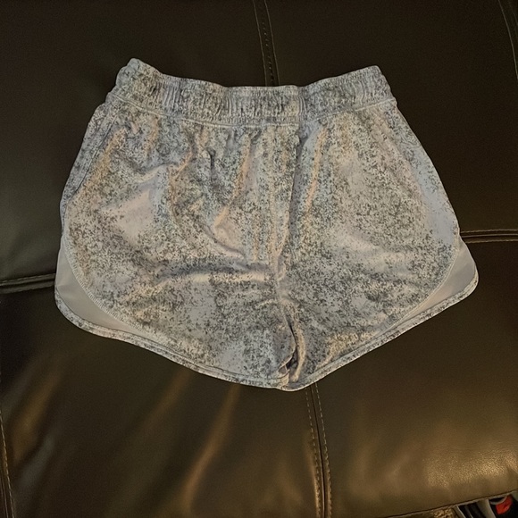 So athletic shorts - Picture 3 of 3